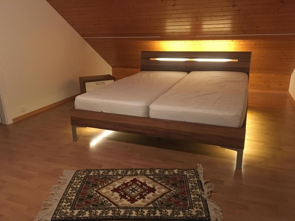 Charmante Maison Villageoise 5 Personnes Happyday Neuchatel Saint-Blaise Exteriör bild