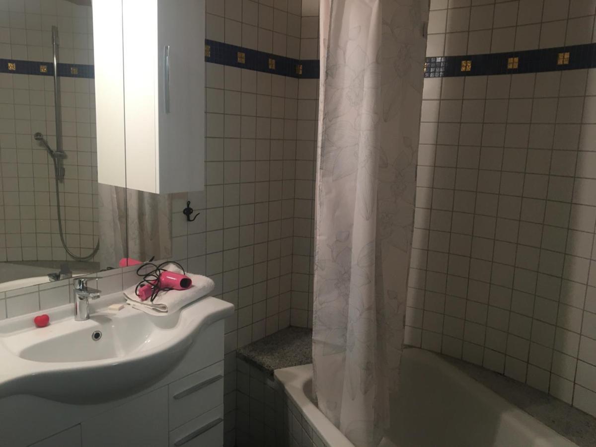 Charmante Maison Villageoise 5 Personnes Happyday Neuchatel Saint-Blaise Exteriör bild
