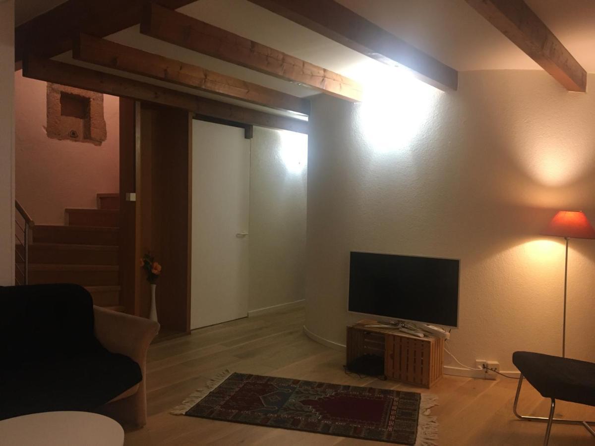 Charmante Maison Villageoise 5 Personnes Happyday Neuchatel Saint-Blaise Exteriör bild